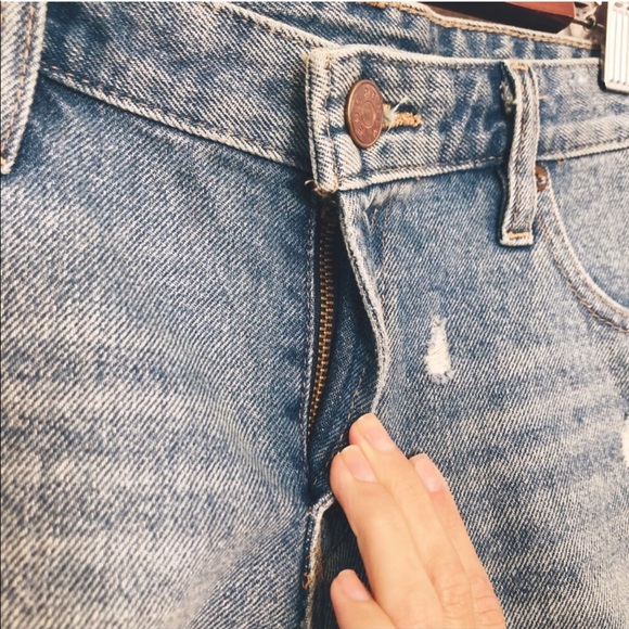 BDG Dolphin cutoff 28 - Picture 3 of 3